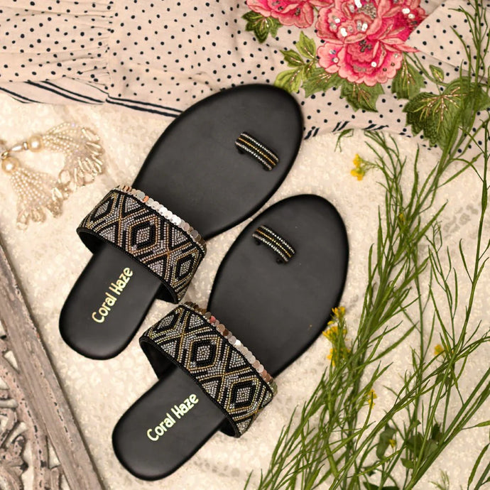 5 Ways to Style Your Outfit with Kolhapuri Chappals
