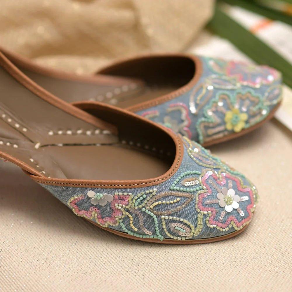 Mojari for girl discount