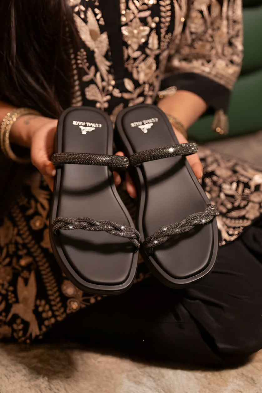 Elida in Gunmetal