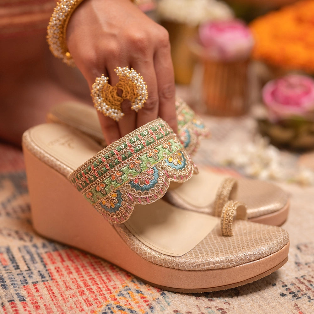 Shabnam – Multicolored Zari Threadwork Kolhapuri Strap Wedge