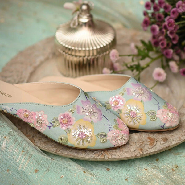 The Ultimate Guide to Rocking Mule Shoes for Women - Coral Haze