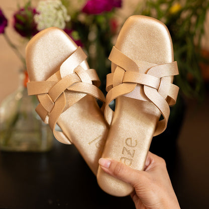 Adele in Gold