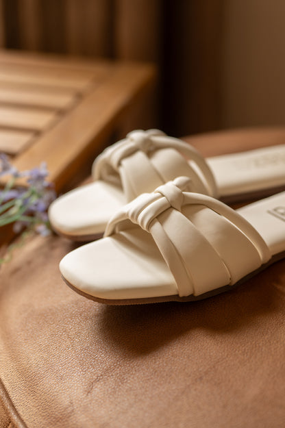 Gigi in Ivory