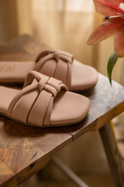 Gigi in Nude Pink