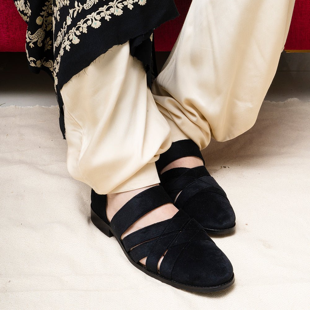 Buy Monk Story Tan Classic Peshawari Sandals for Men Online  Tata CLiQ  Luxury